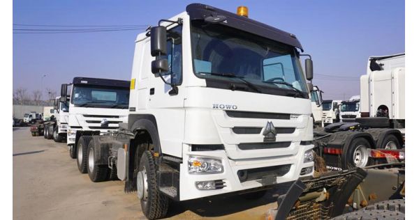 Sinotruk Howo 6x4 Tractor Truck Price: 32000-36000USD