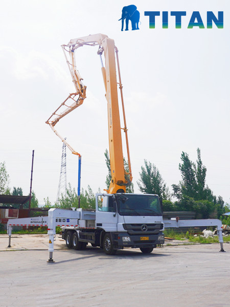 boom pump truck